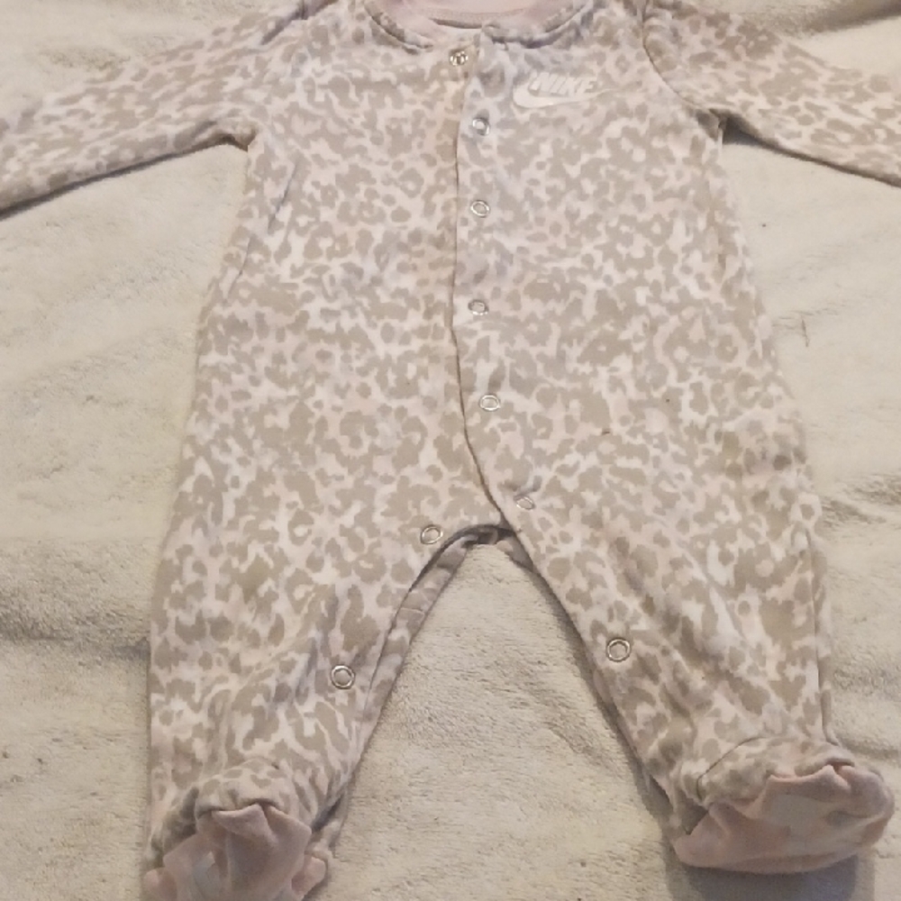 Nike Beige Leopard Kids Footie
